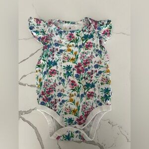 Baby Gap floral flutter sleeve onesie size 18-24 months